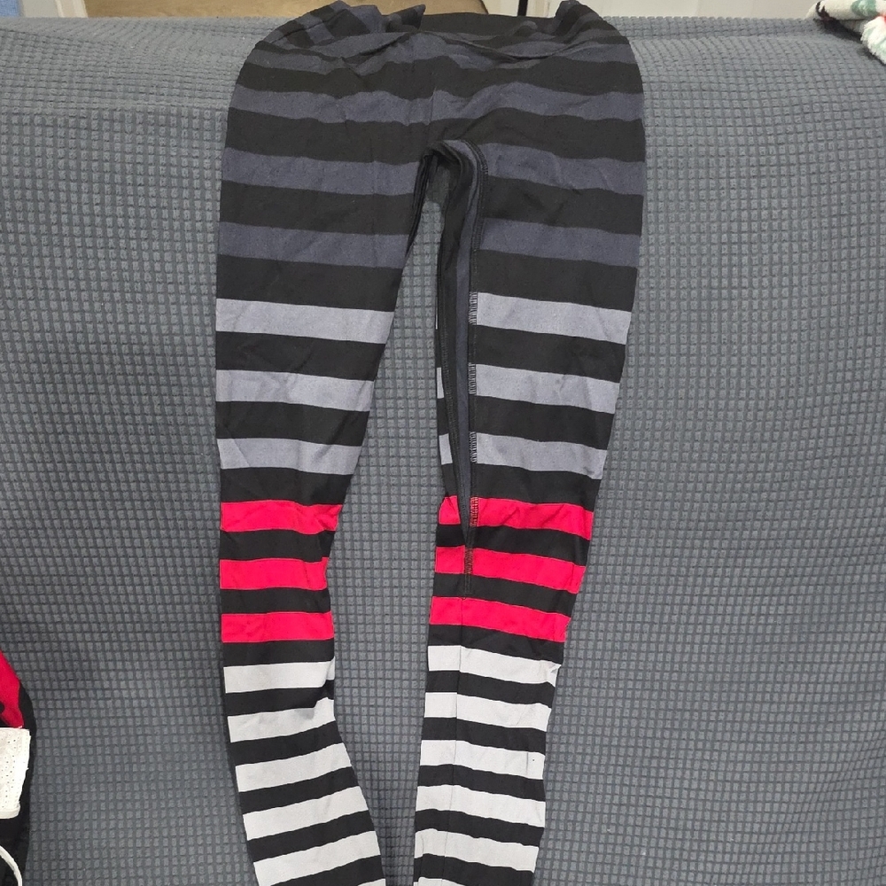 K-DEER Striped Womens Leggings- Grey And Red